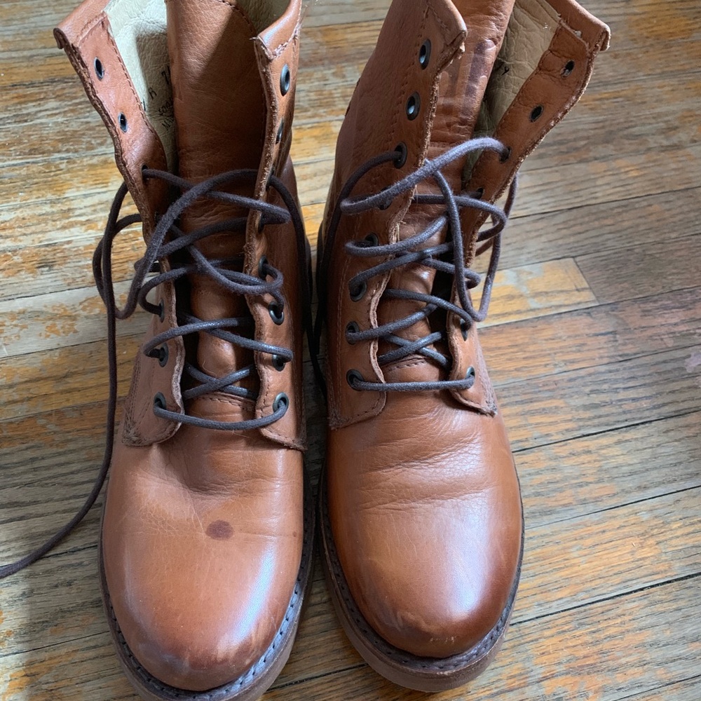 Frye boots!!